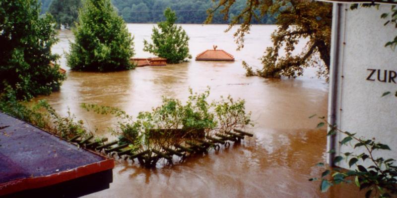 2002 – The flood of the century